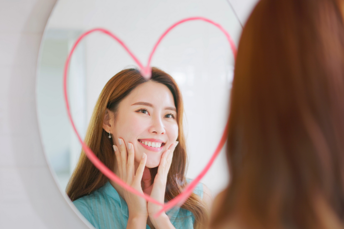 Bellezza consapevole: il viso come punto di partenza per riconnettersi al corpo